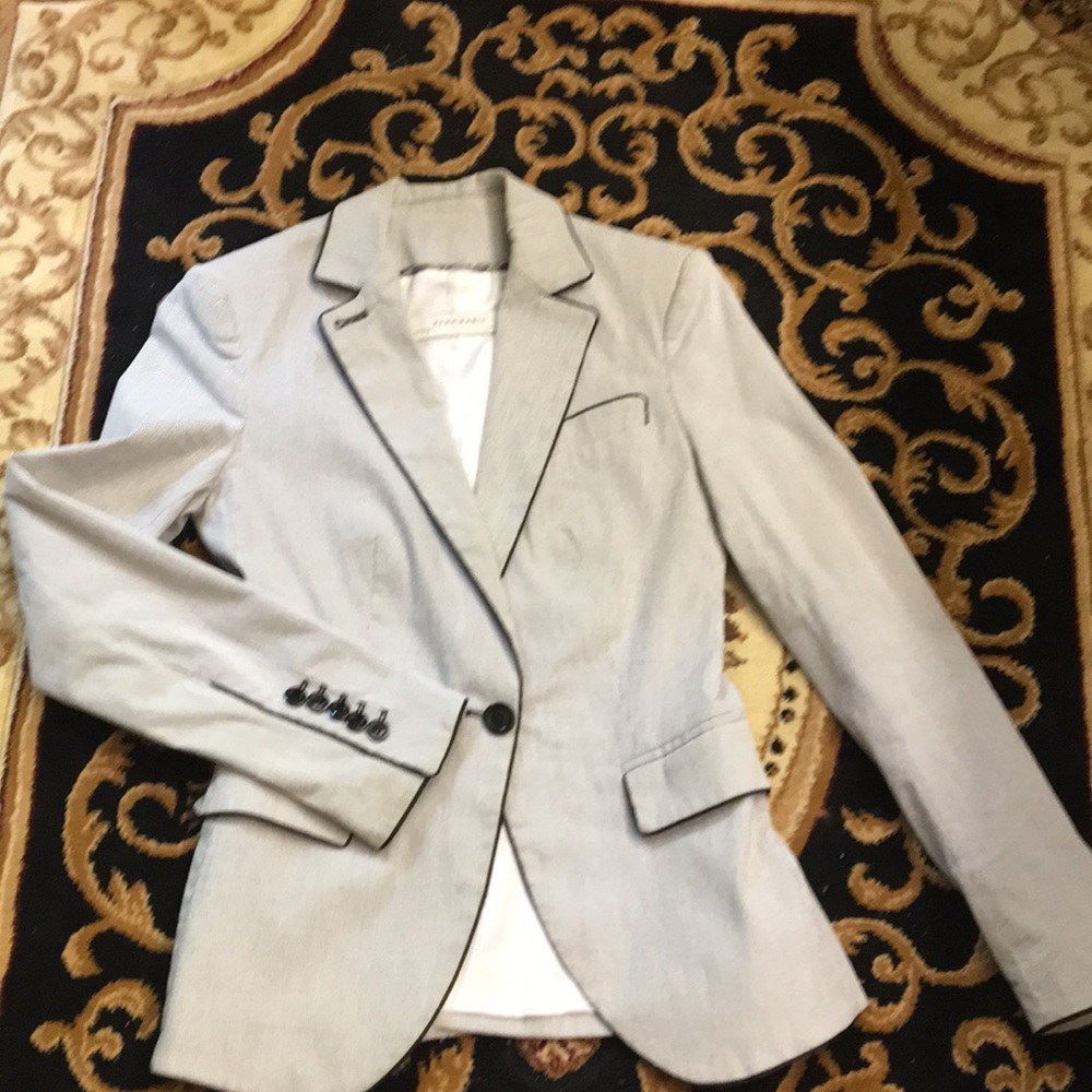 Amazing ZARA blazer!